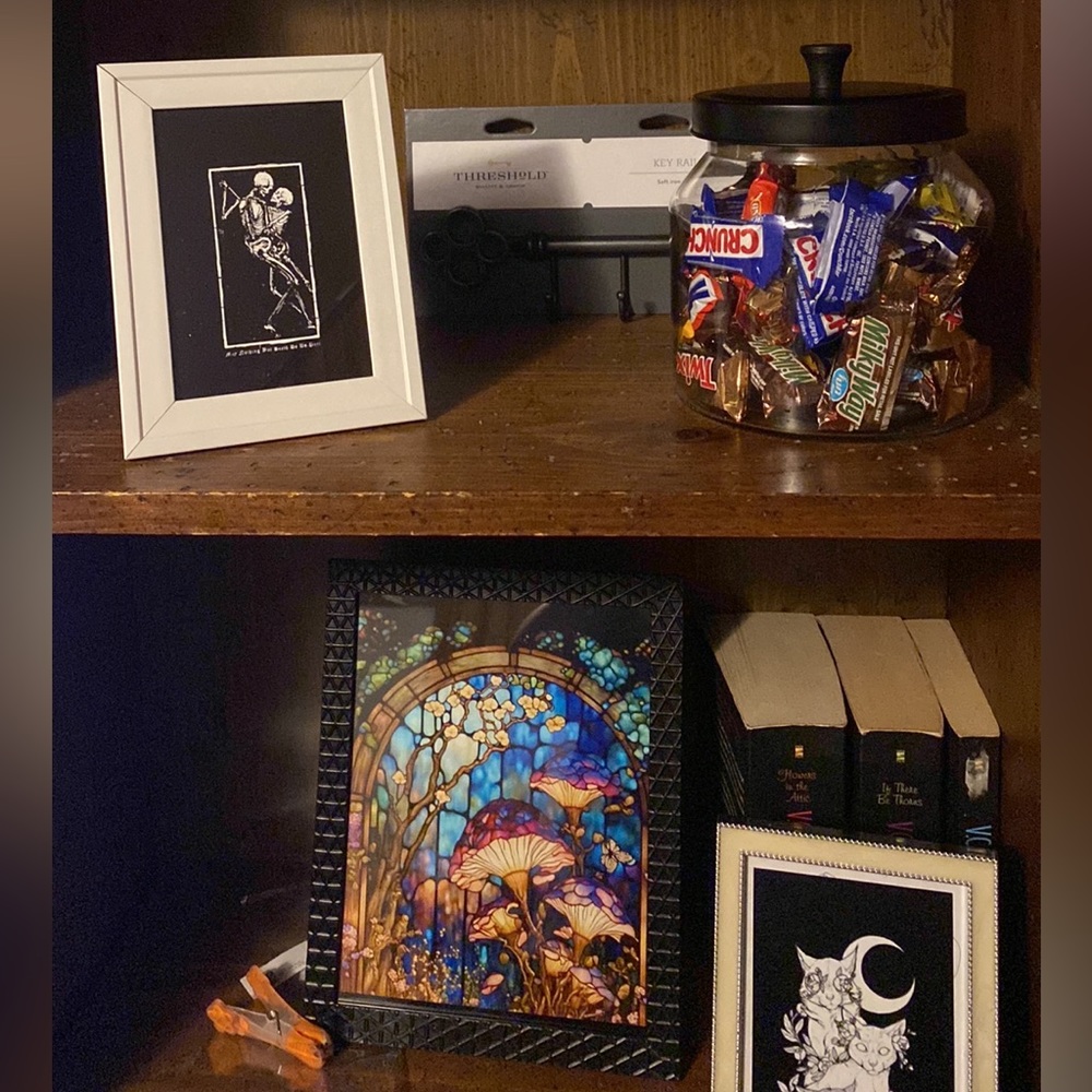 Quality print to be framed easily to add a lil spooky to your collection